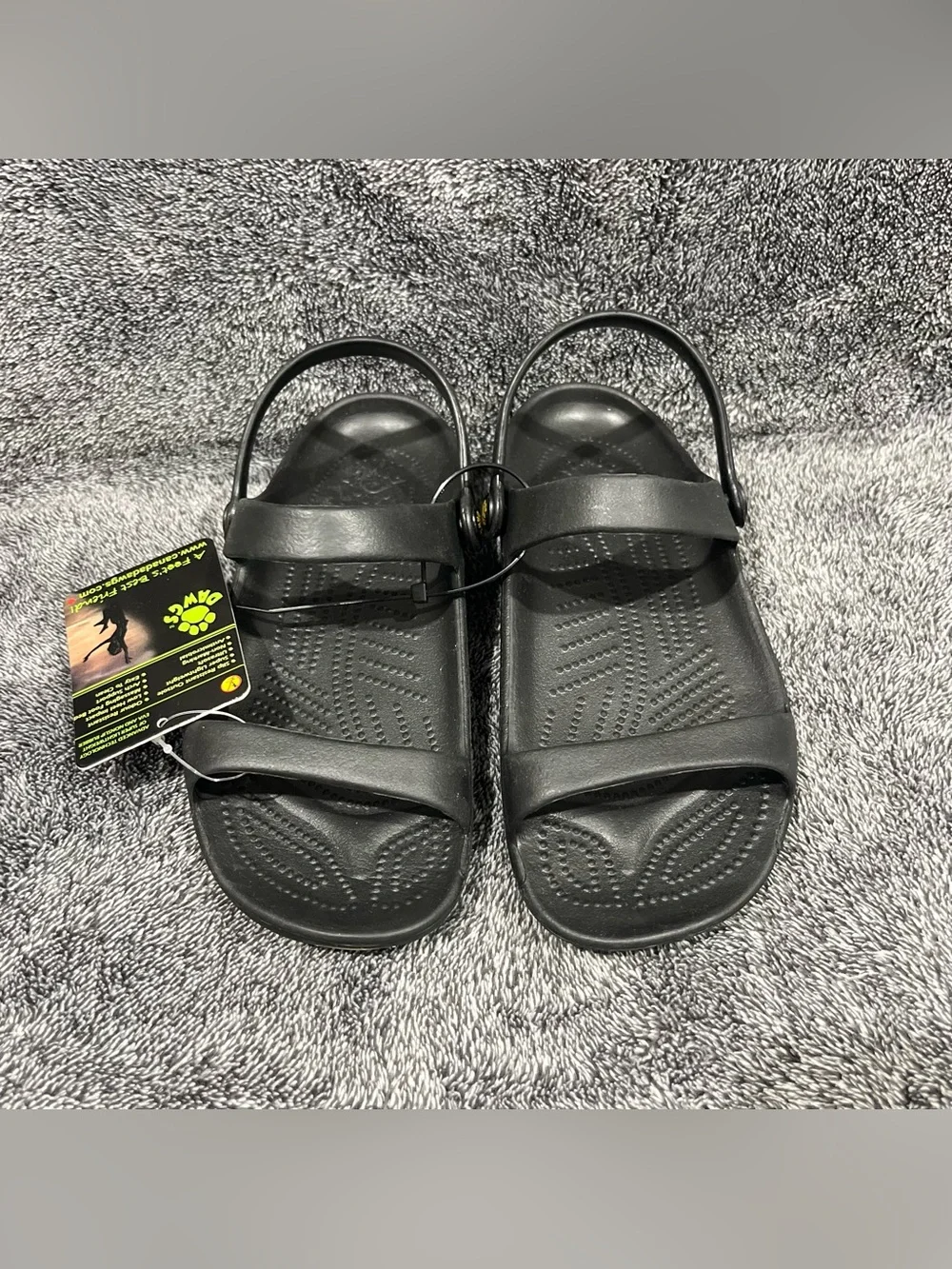 Kids' Dawgs 3-Strap youth Sandals size 2/34